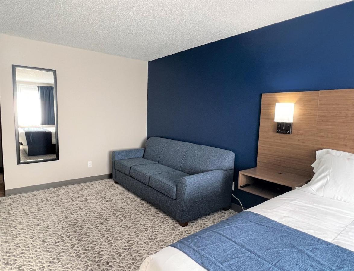 Hilltop Inn & Suites 그로브 외부 사진